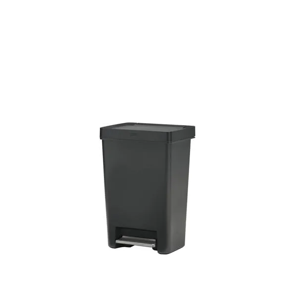 RUBBERMAID Premier Series Ii Step On